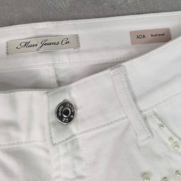 NWT Women’s White Denim with Pearls  Boyfriend Slim Straight-Leg Jeans - Picture 4 of 16